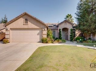 11318 Pacific Shores Dr, Bakersfield, CA 93312