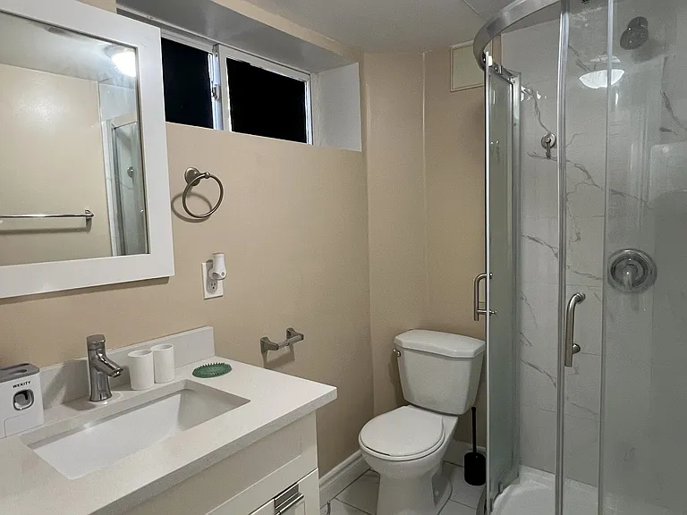 10 Burgby Ave — Photo 8