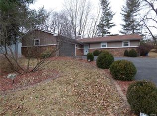 2001 Lemontree Ln, Collinsville, IL 62234