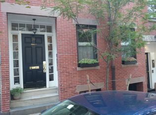 39 Grove St, Boston, MA 02114