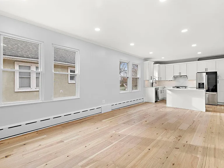 276 Broad Ave #2 — Photo 2