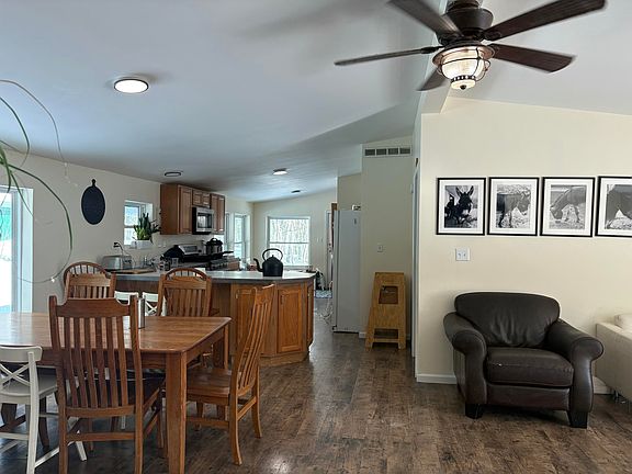 5th image of 5538 Powers Rd