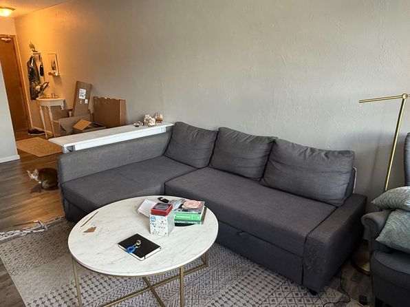 814 11th Ave SE APT 204