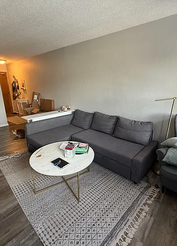 814 11th Ave SE #204 Photo 1