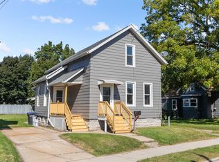 9 Eveline St, Oshkosh, WI 54901