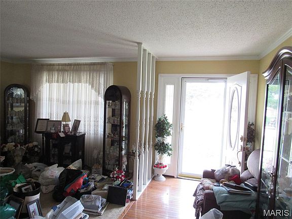 4th image of 4570 De Lynn Dr
