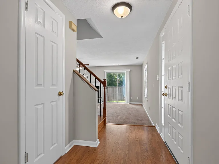 5113 Glenwood Way — Photo 5