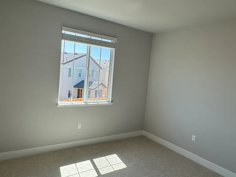 1485 Westwind Way — Photo 7