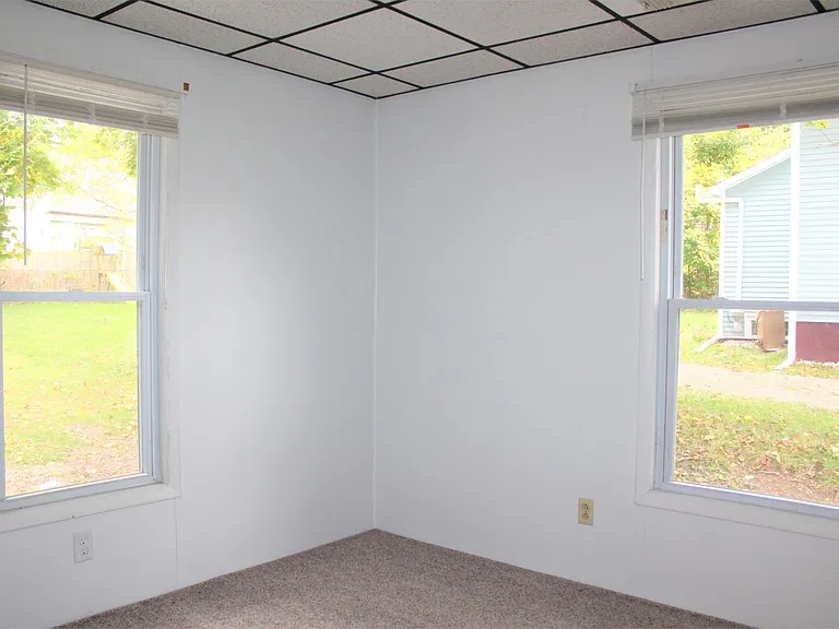 21 Inkster Ave #A — Photo 9