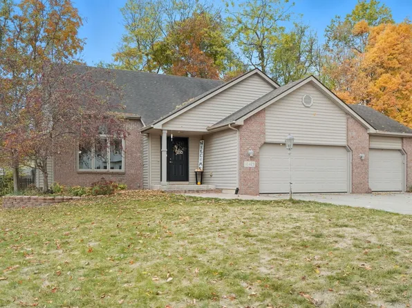 10423 Willow Creek Dr, Fort Wayne, IN 46845