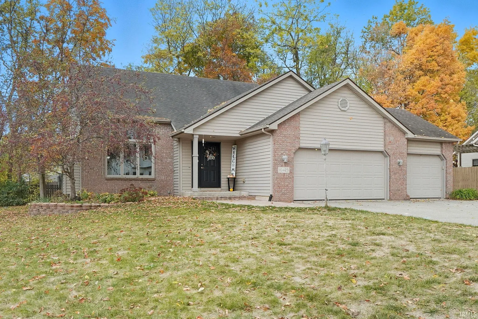10423 Willow Creek Dr photo 1