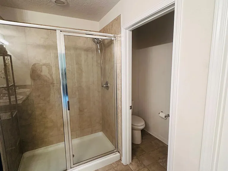 12573 Green Meadow Dr — Photo 33