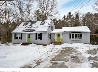 21 Wildwood Ln, Gray, ME 04039