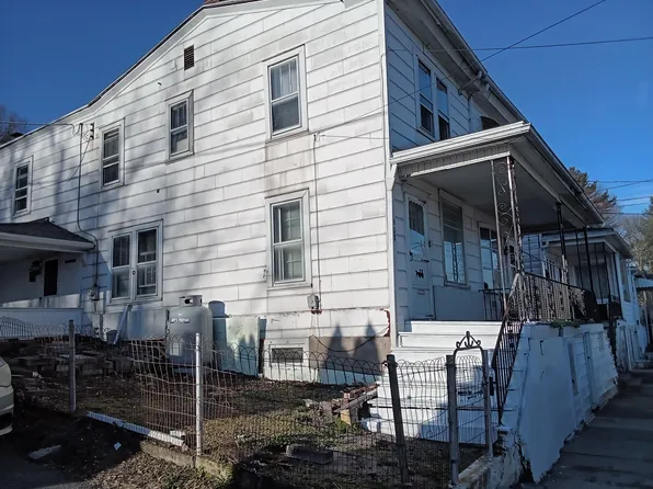 308 3rd St, Mount Carmel, PA 17851