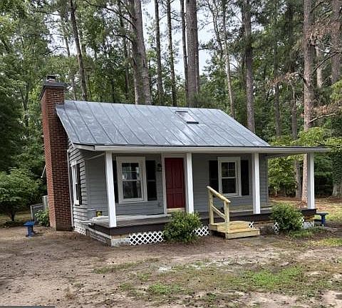 2nd image of 809 Salisbury Park Rd
