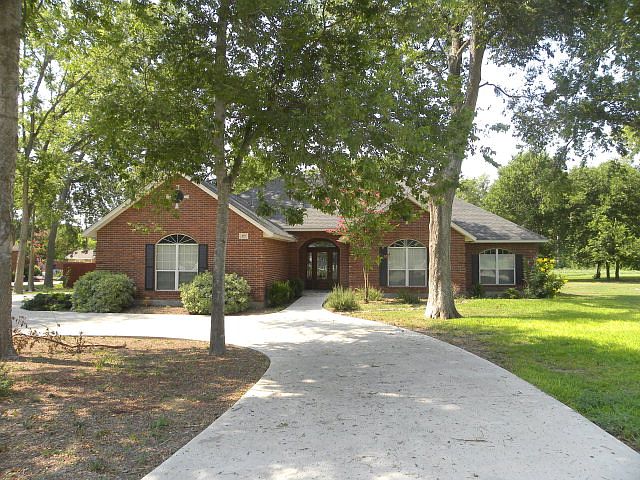 1st image of 177 Teinert Cir