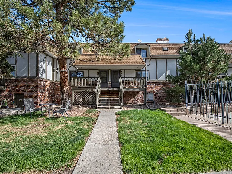 2700 S Holly St #205 — Photo 1