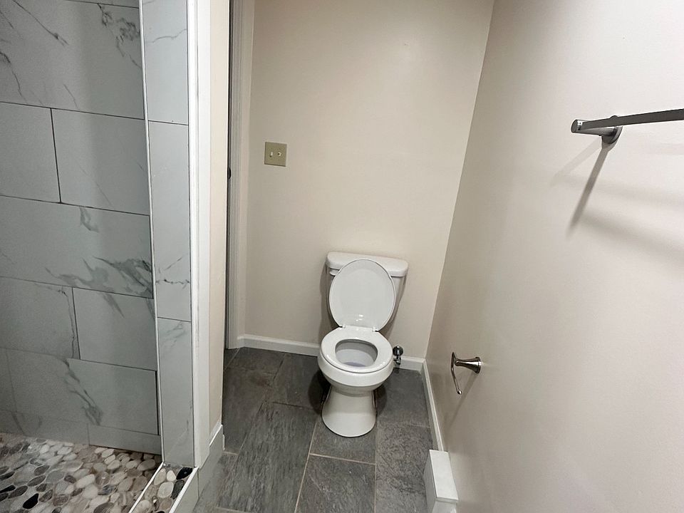 2nd image of 123 Edgewood St