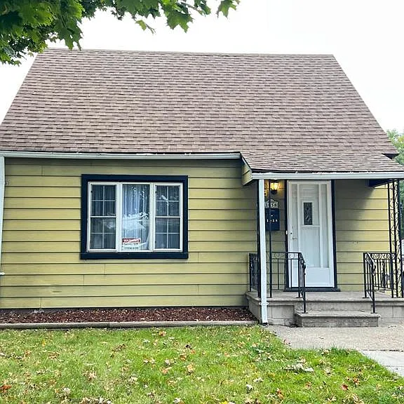1058 California Ave — Photo 1