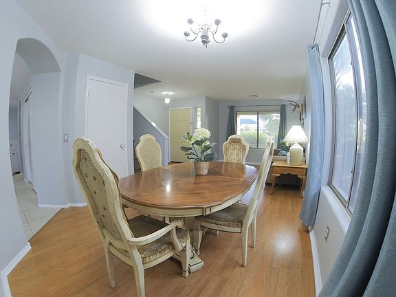 3rd image of 16565 W Belleview St