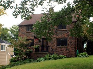 15 Hemlock St, Pittsburgh, PA 15228