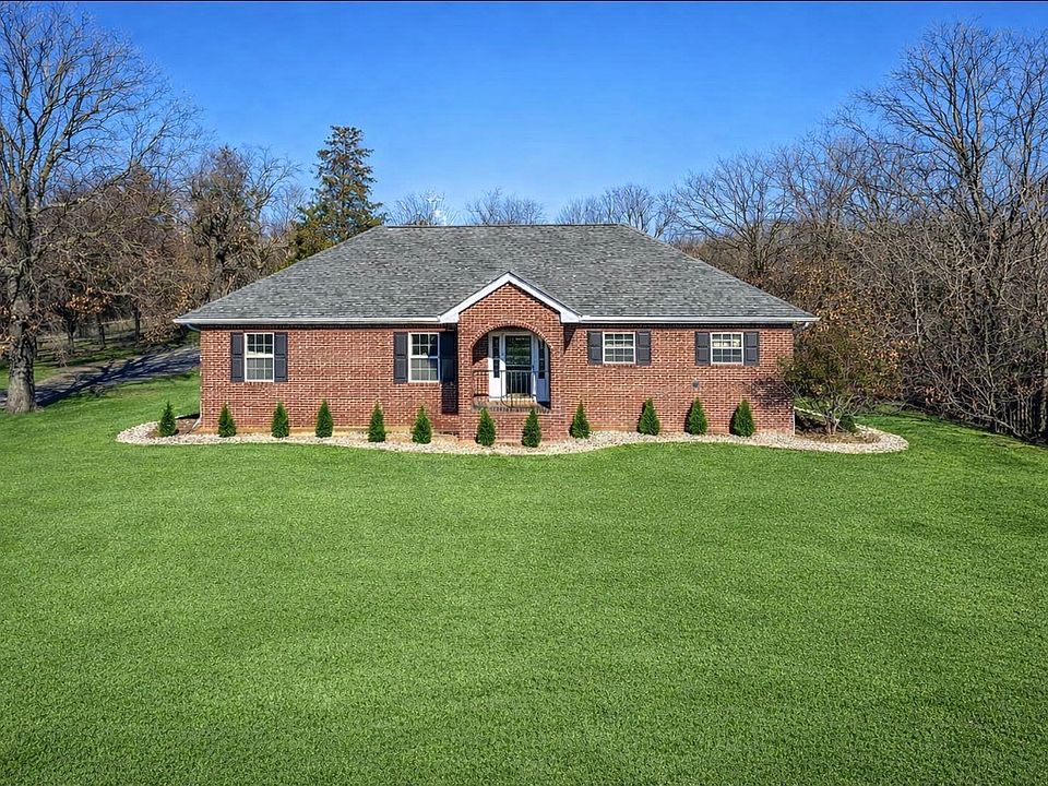 1st image of 1 Saddleback Rd