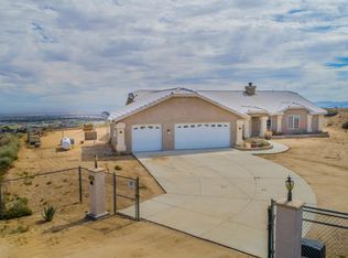 8421 Malpaso Rd, Phelan, CA 92371