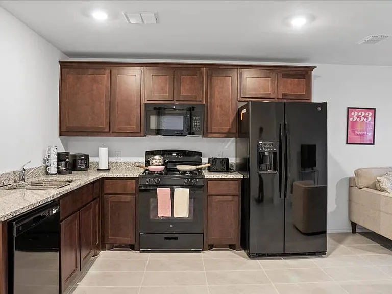 464 Eagle Wind Way — Photo 6
