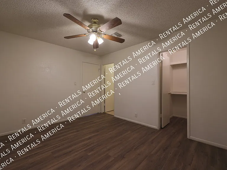 9029 W Elm St #8 — Photo 19