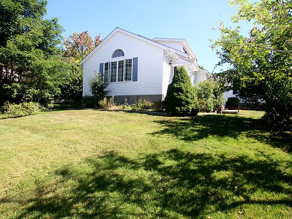 2nd image of 3112 Gomer St