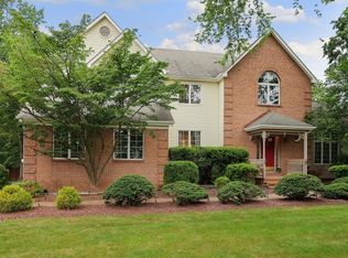 16 Van Deripe Rd, Hillsborough, NJ 08844