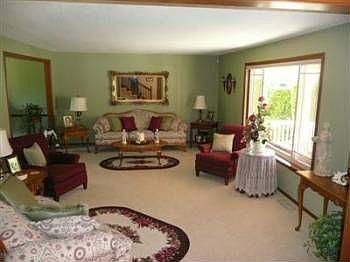 2nd image of 15234 SE 171st Pl