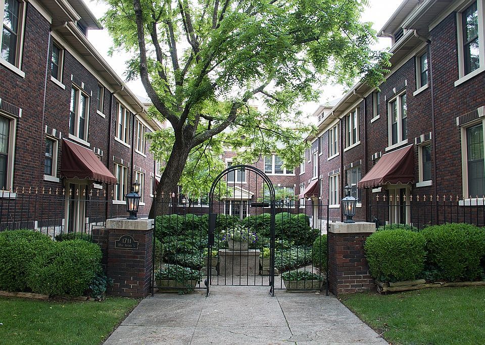 1st image of 1711 18th Ave S APT A4