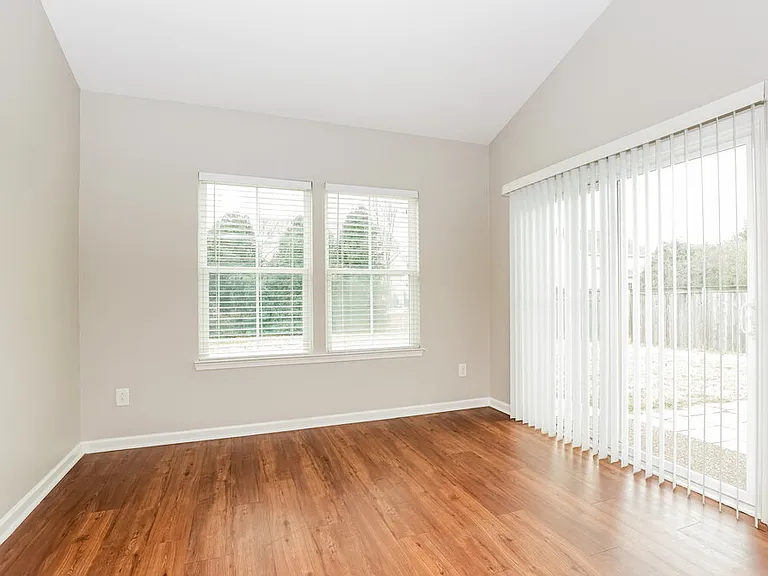 2928 Weston Blvd — Photo 5