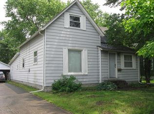 804 N 17th St, Herrin, IL 62948