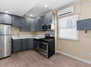 Four Pack, Los Angeles, CA 90007