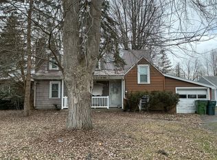 6768 Sy Rd, Niagara Falls, NY 14304