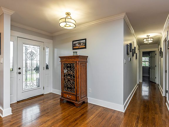 5th image of 3402 Fleetwood Dr