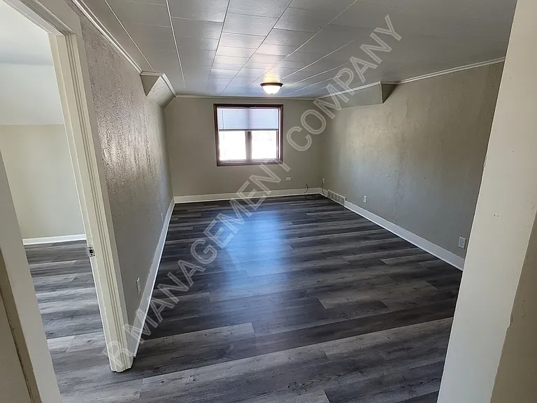 321 6th Ave #321 — Photo 9