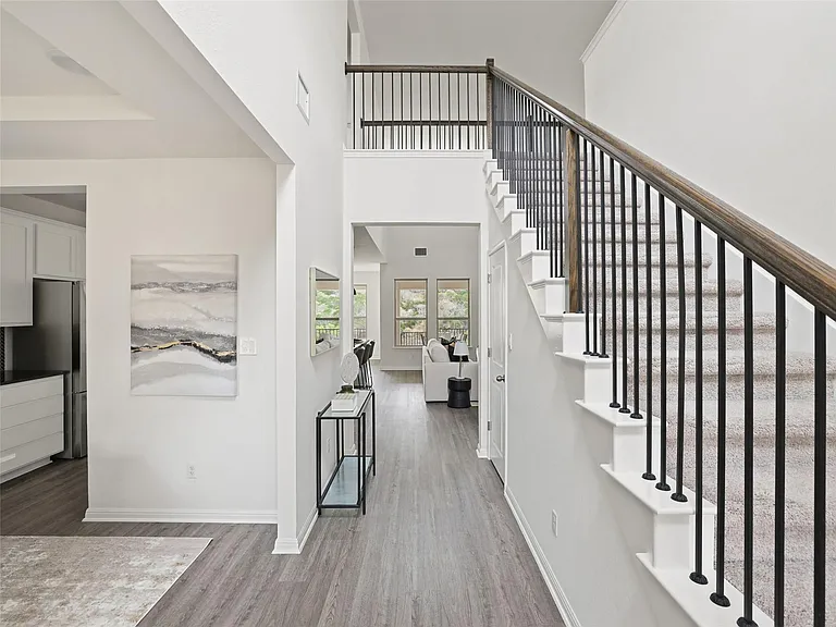 1328 Brescia Walk — Photo 22