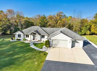 3339 Bridge Rd, Green Bay, WI 54313