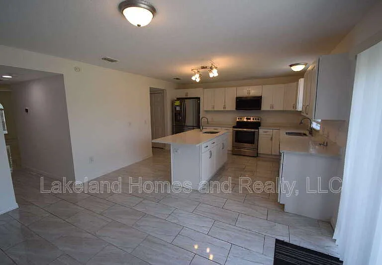 5123 Spanish Oaks Dr — Photo 8