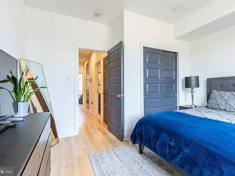 2147 Cross St — Photo 16