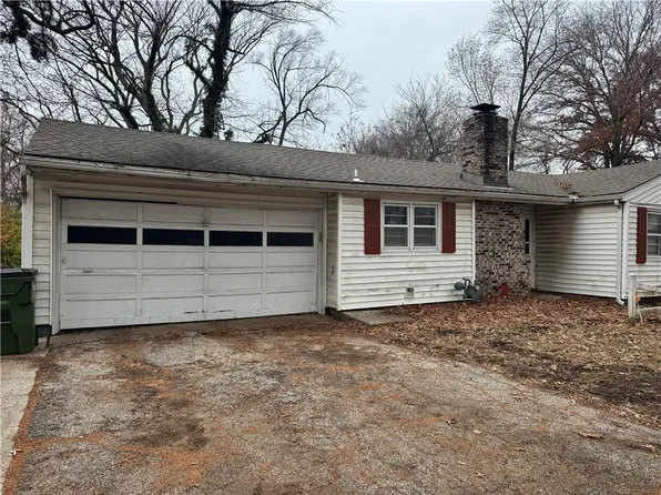 7204 Raytown Rd, Raytown, MO 64133