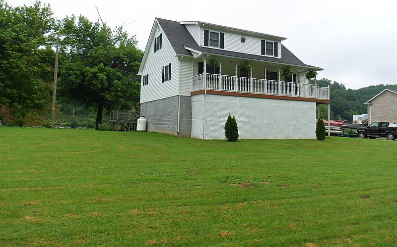 2nd image of 1835 Julia Simpkins Rd