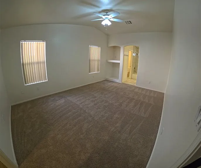 2112 E Desert Lakes Dr — Photo 12
