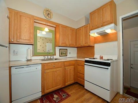 5th image of 610 Baylor Pl