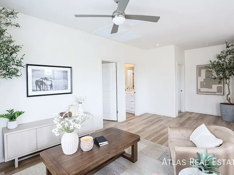 1530 W Sierra Vista Dr — Photo 12