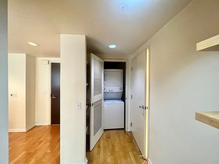 403 Main St #709 — Photo 24