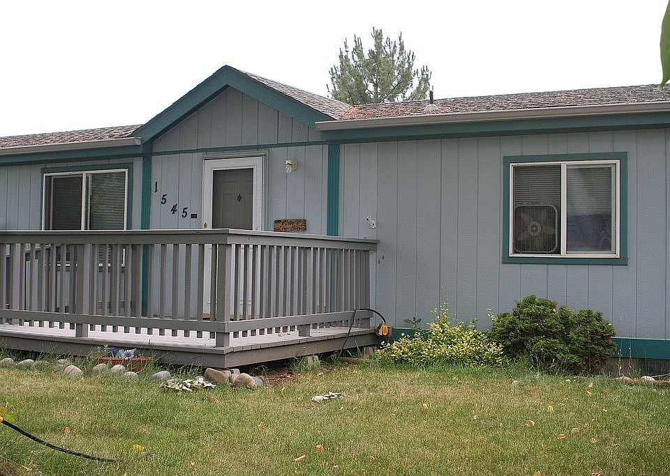 Front of house with porch